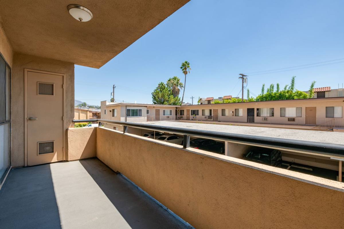 Apartment for rent at 1725 Grismer Ave, Burbank, CA 91504