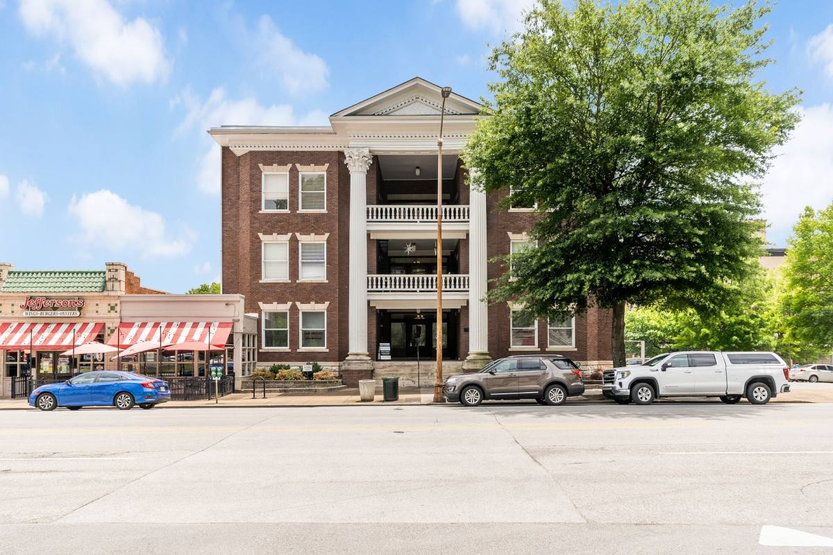 Apartment for rent at 622 Georgia Ave, Chattanooga, TN 37402