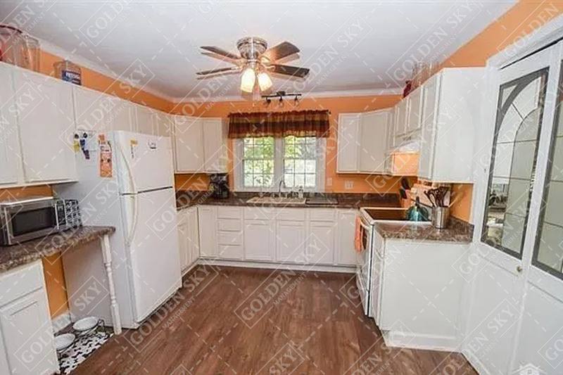 House for rent at 2605 N Maplewood Ave, Muncie, IN 47304
