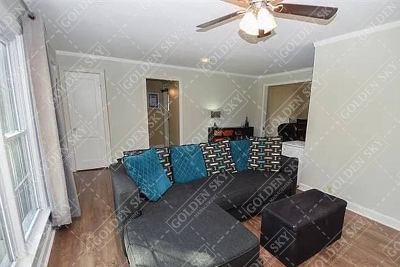 House for rent at 2605 N Maplewood Ave, Muncie, IN 47304