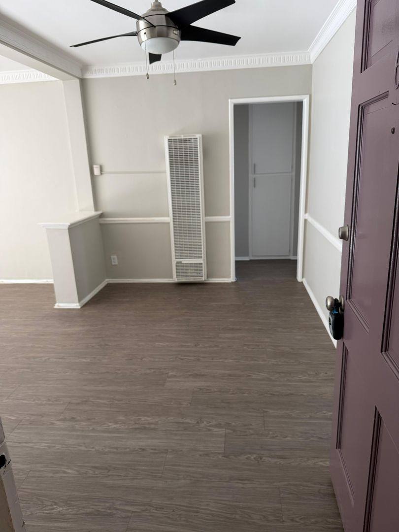 Apartment for rent at 5309-5315 Whitsett Ave, Valley Village, CA 91607