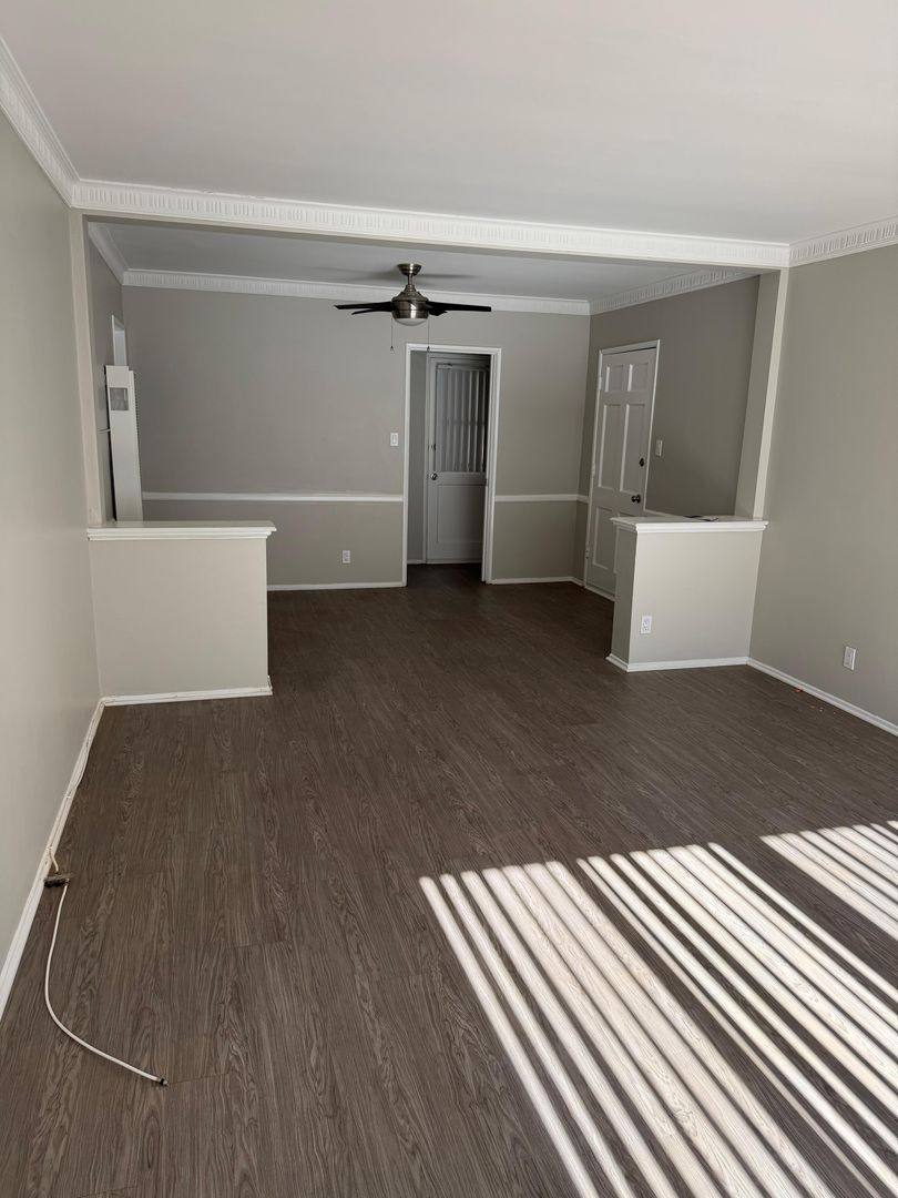 Apartment for rent at 5309-5315 Whitsett Ave, Valley Village, CA 91607