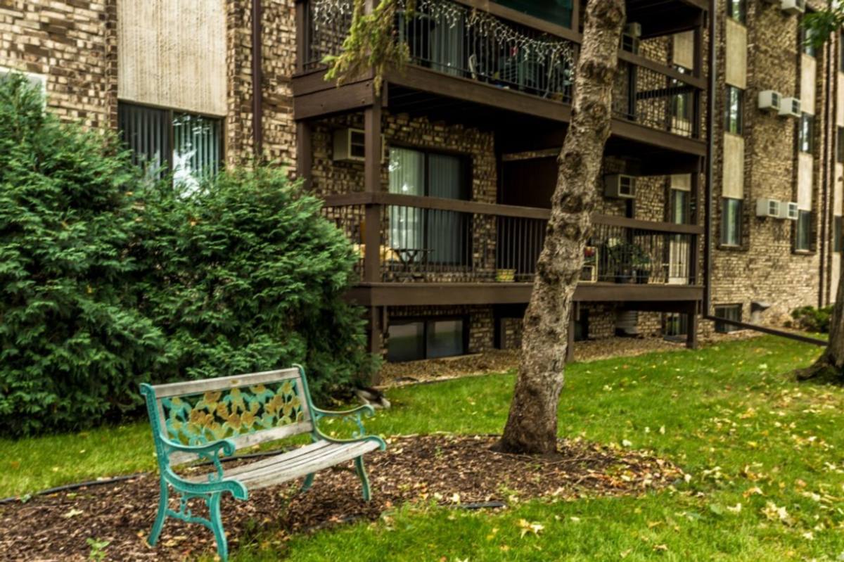 Apartment for rent at 640 Oak Ridge Rd, Hopkins, MN 55305