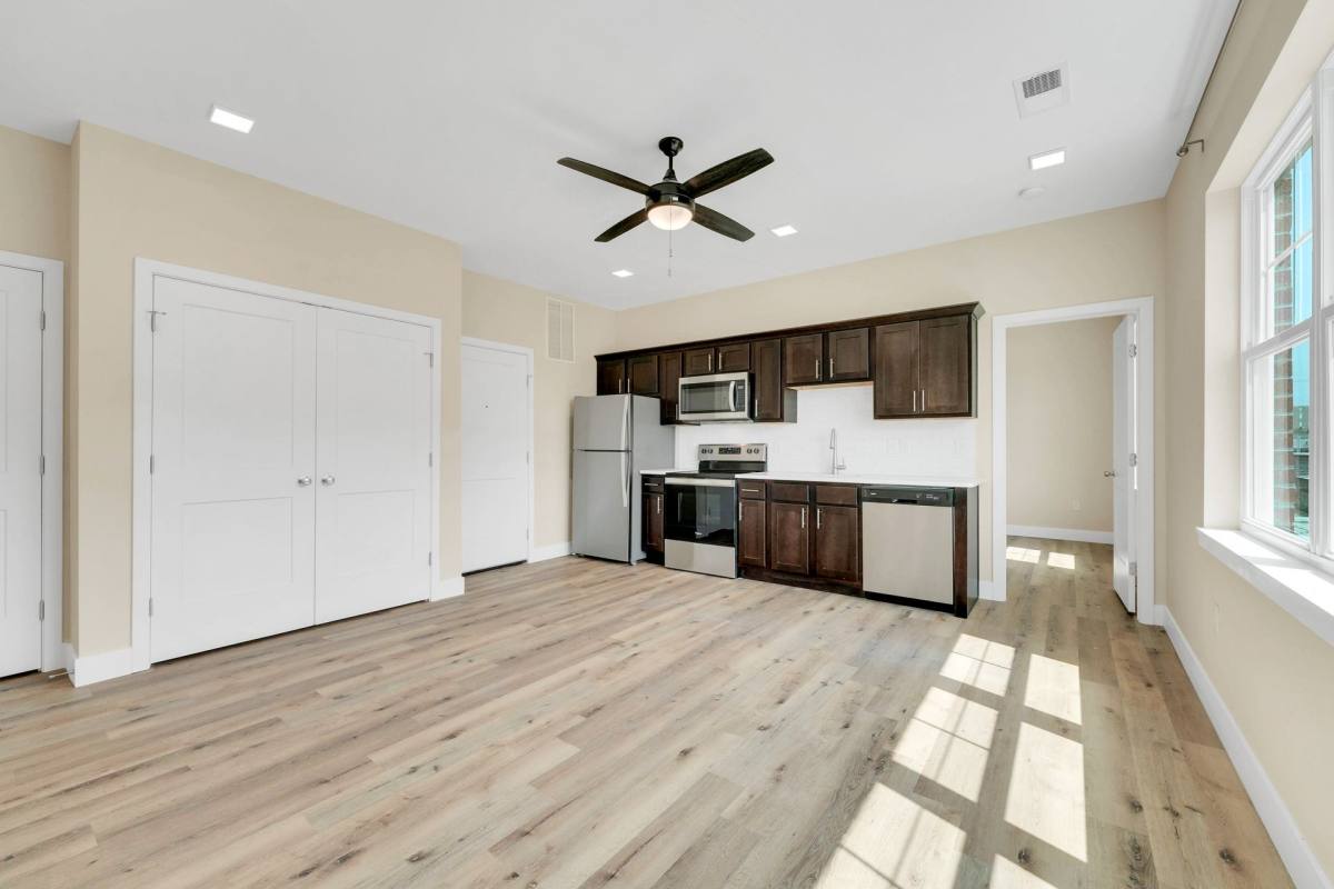 Apartment for rent at 519 E Cherry St, Springfield, MO 65806