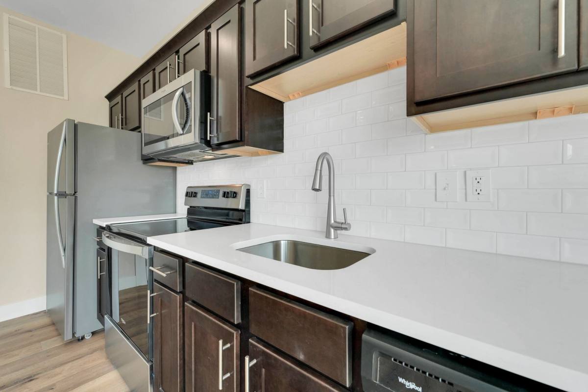 Apartment for rent at 519 E Cherry St, Springfield, MO 65806