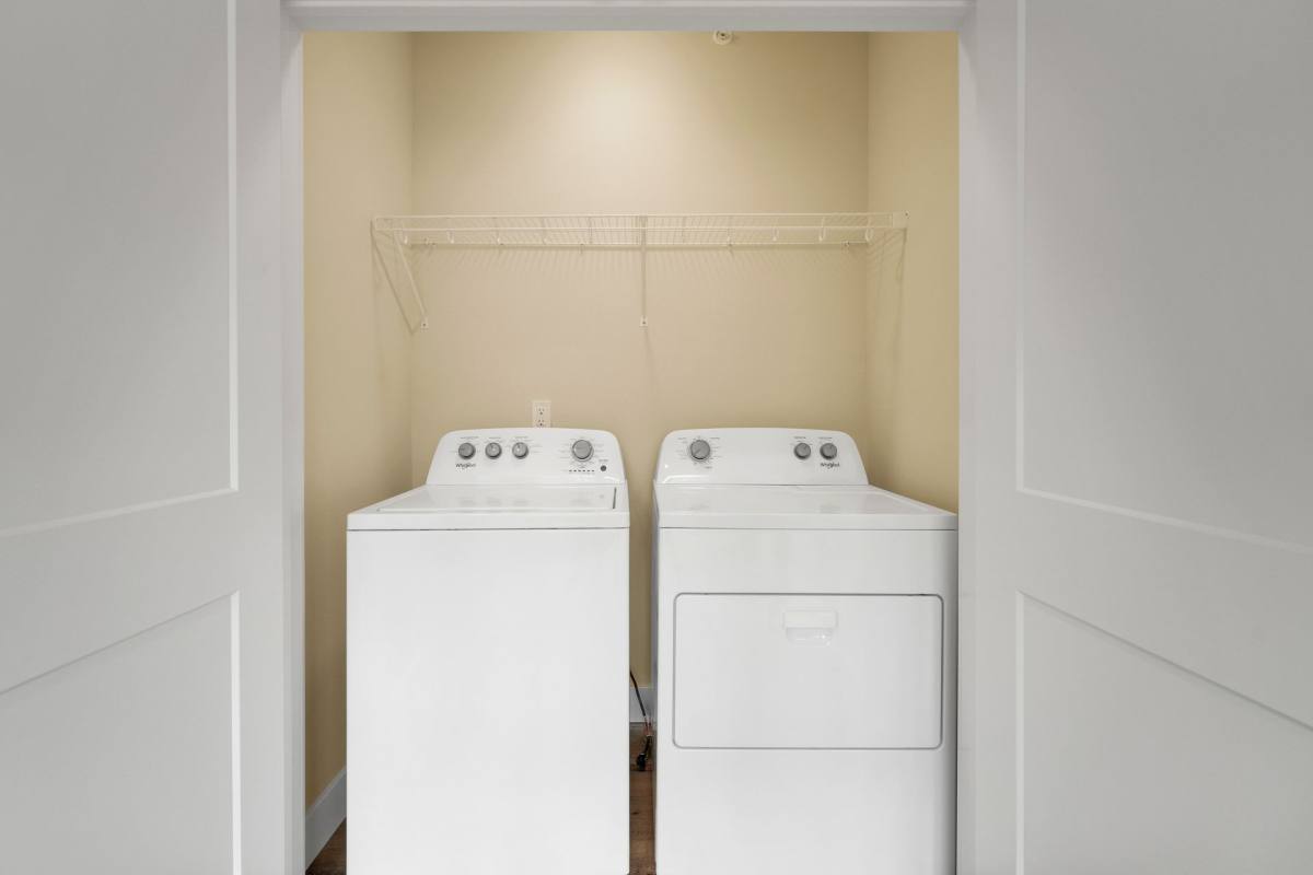 Apartment for rent at 519 E Cherry St, Springfield, MO 65806