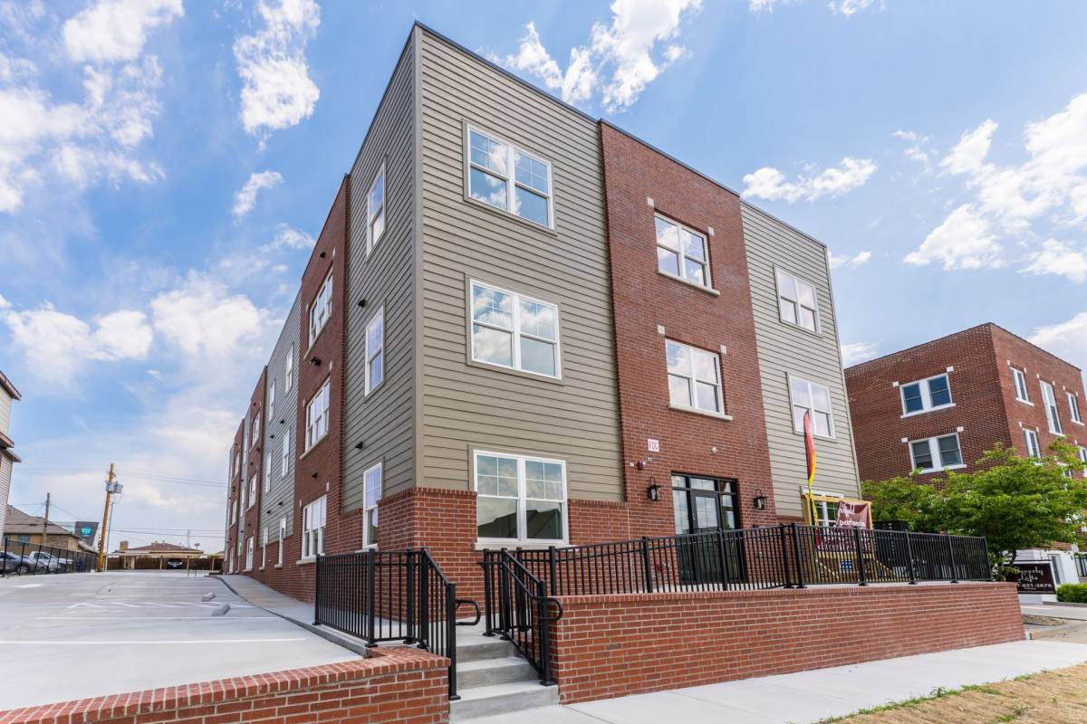 Apartment for rent at 519 E Cherry St, Springfield, MO 65806