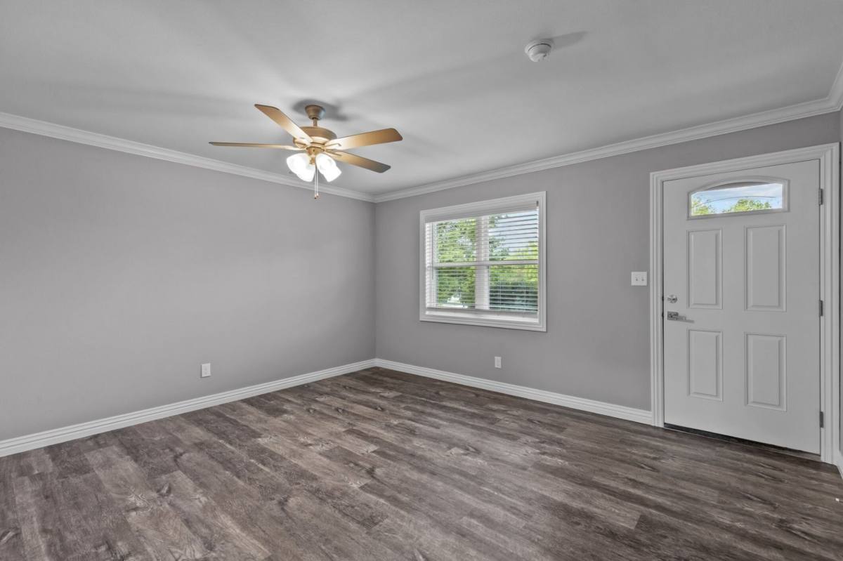 Townhouse for rent at 1500 W Grand St, Springfield, MO 65807