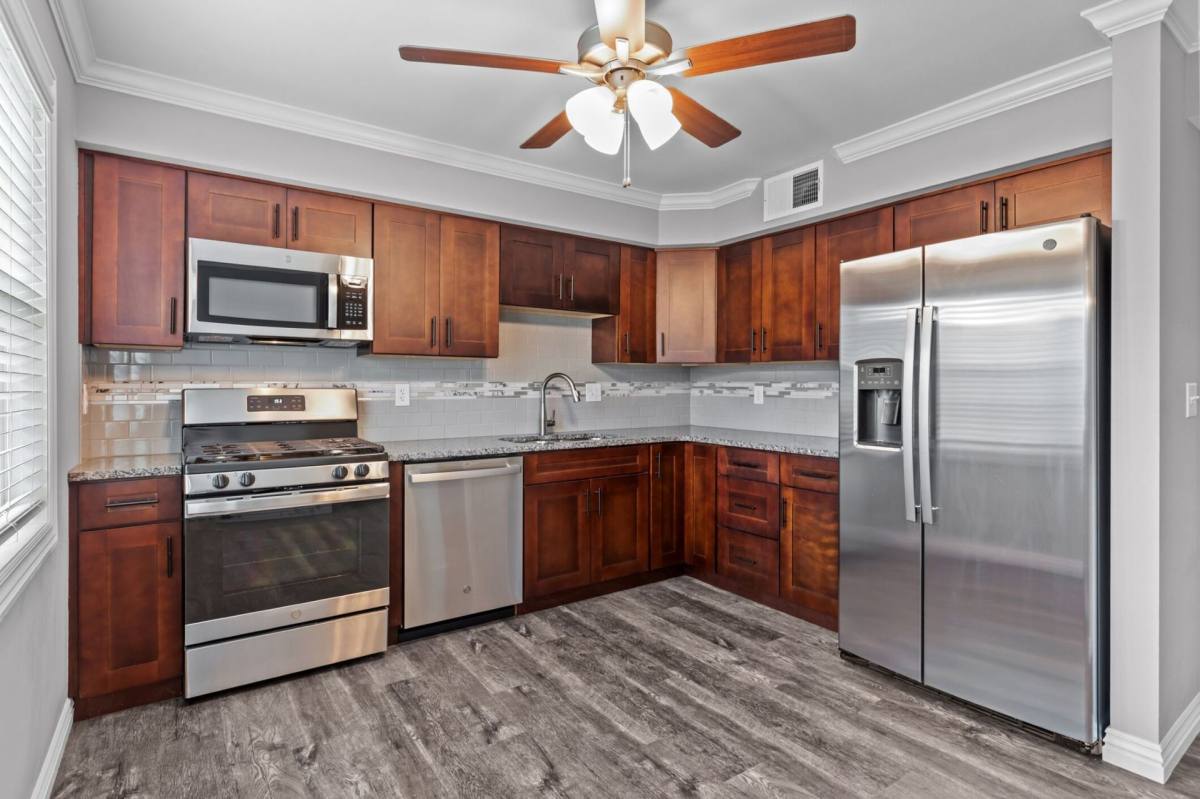 Townhouse for rent at 1500 W Grand St, Springfield, MO 65807