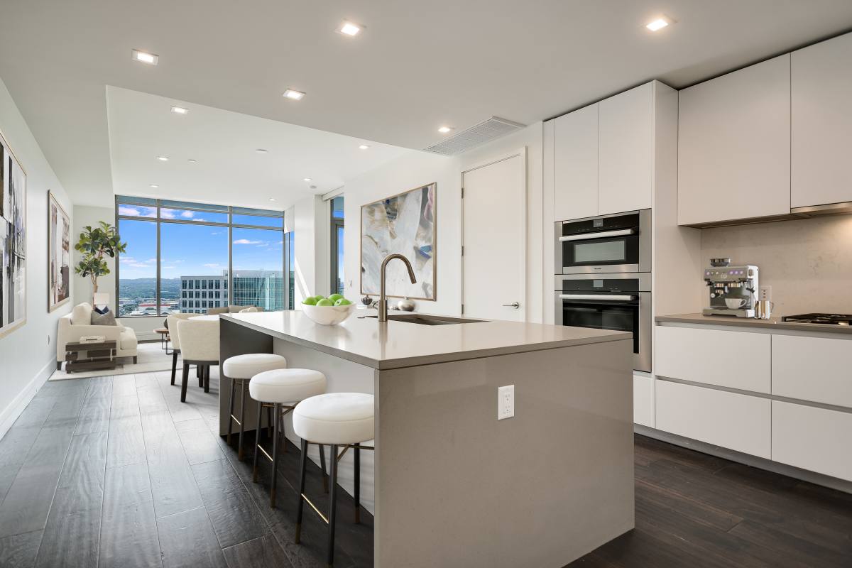 Apartment for rent at 501 W Ave #1802, Austin, TX 78701