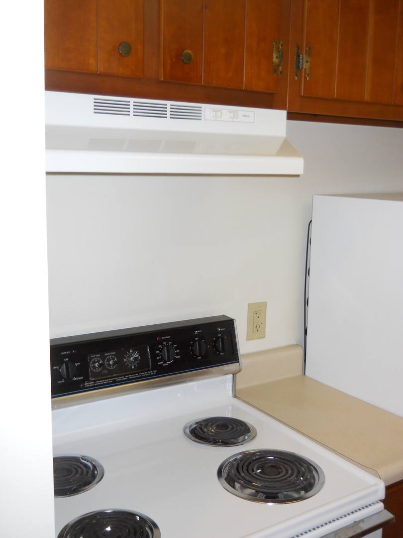 Apartment for rent at 995, 997 N Market St, Troy, OH 45373