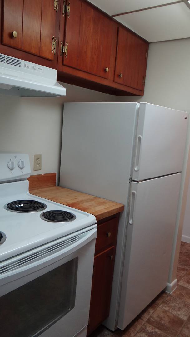 Apartment for rent at 995, 997 N Market St, Troy, OH 45373