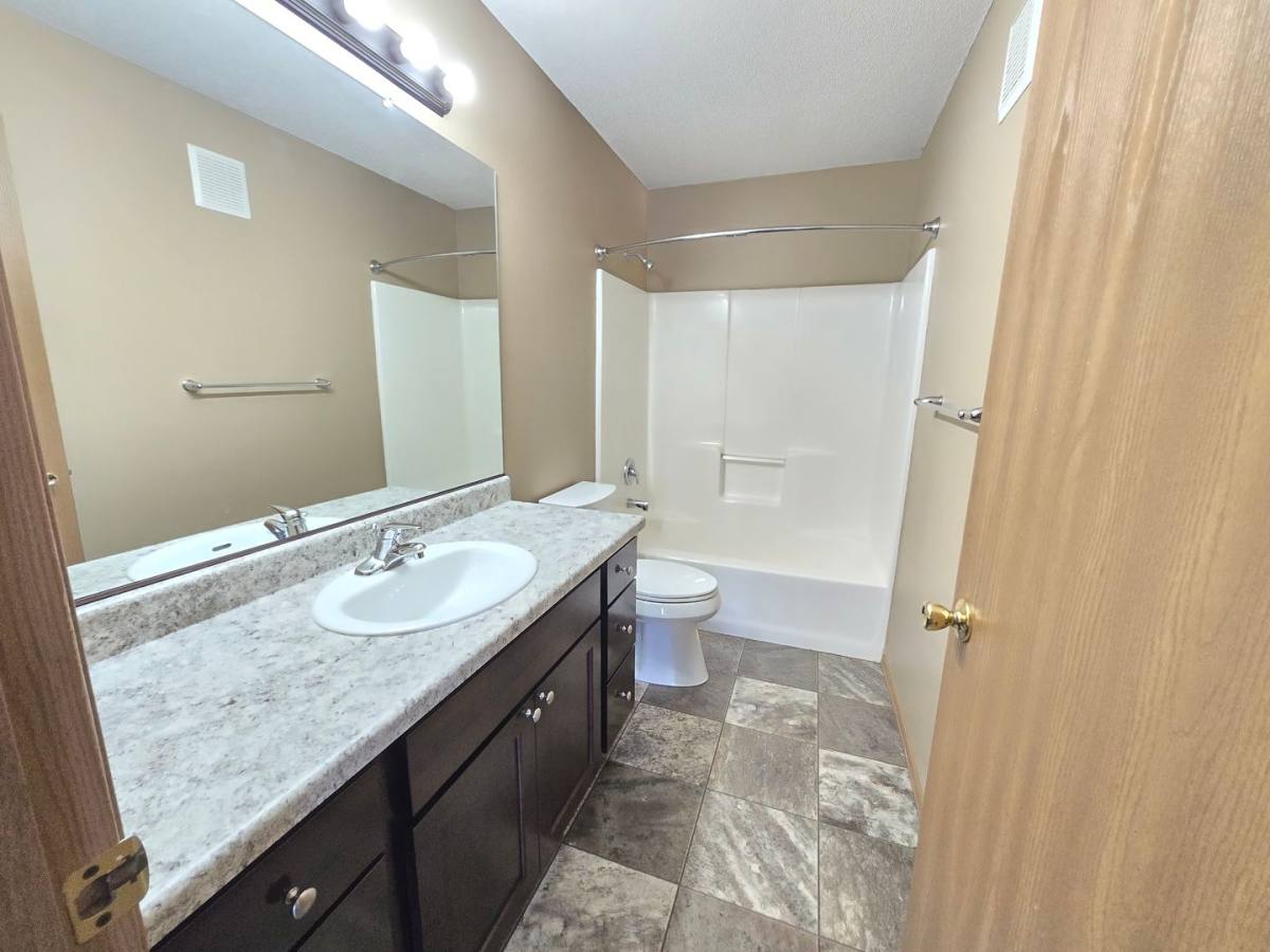 Apartment for rent at 5811 W Christopher Place, Sioux Falls, SD 57106