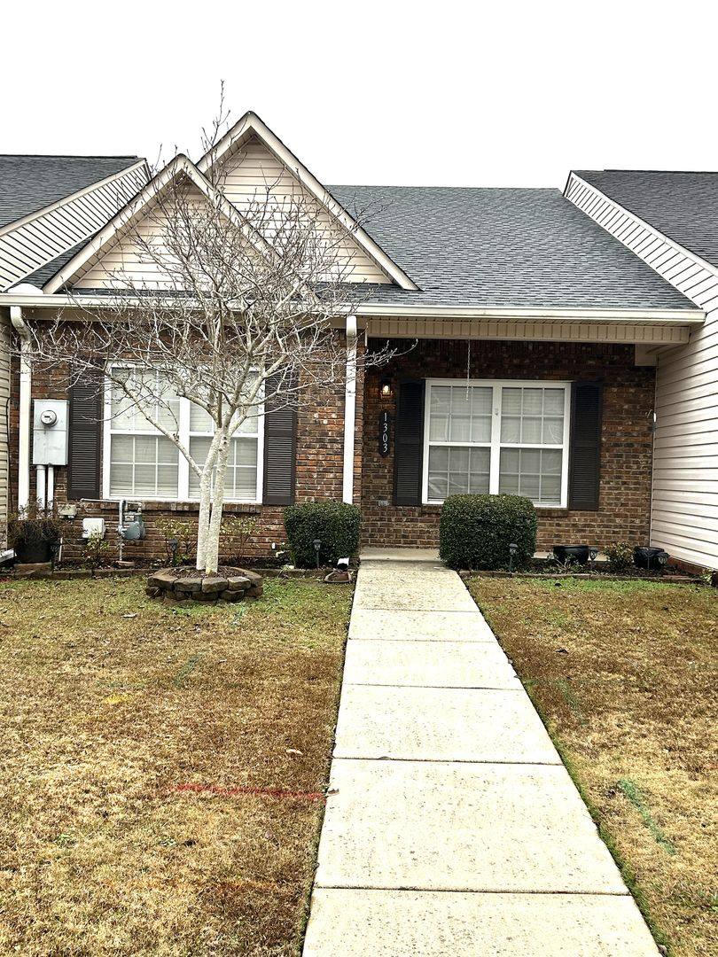 House for rent at 1303 Autumn Lane SW, Hartselle, AL 35640