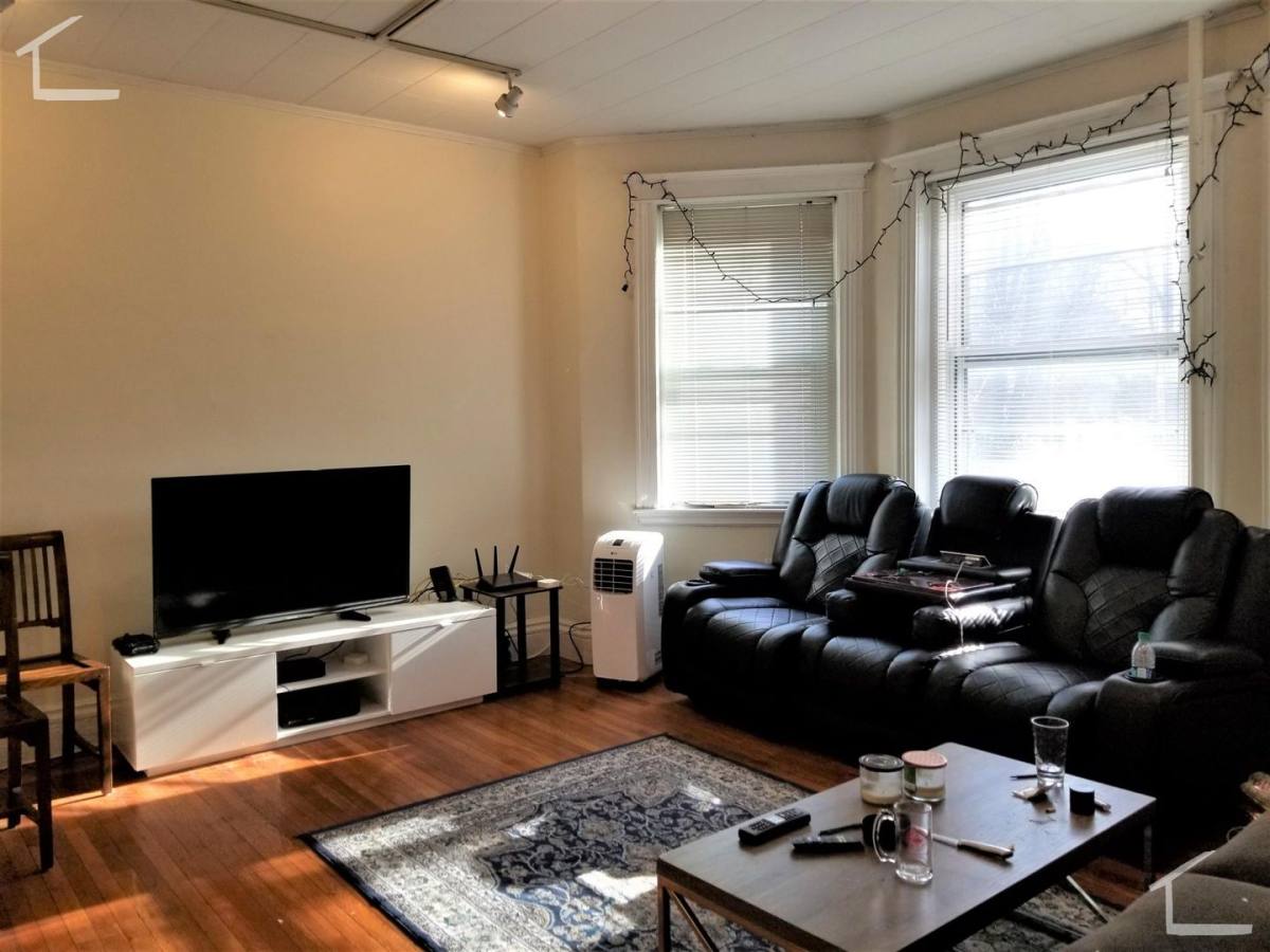 Apartment for rent at 17 Euston St #2, Brookline, MA 02446