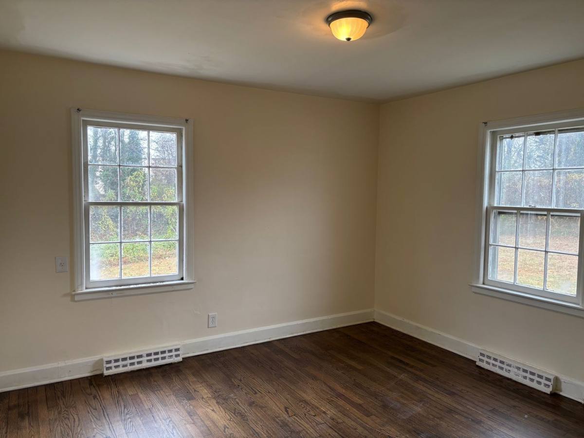 Apartment for rent at 2920 A & B Archdale Rd, High Point, NC 27263