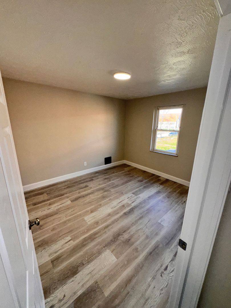 Apartment for rent at 148 S Powell Ave, Columbus, OH 43204