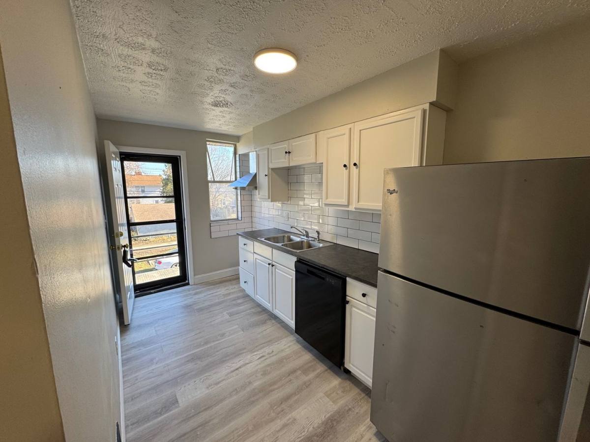 Apartment for rent at 148 S Powell Ave, Columbus, OH 43204