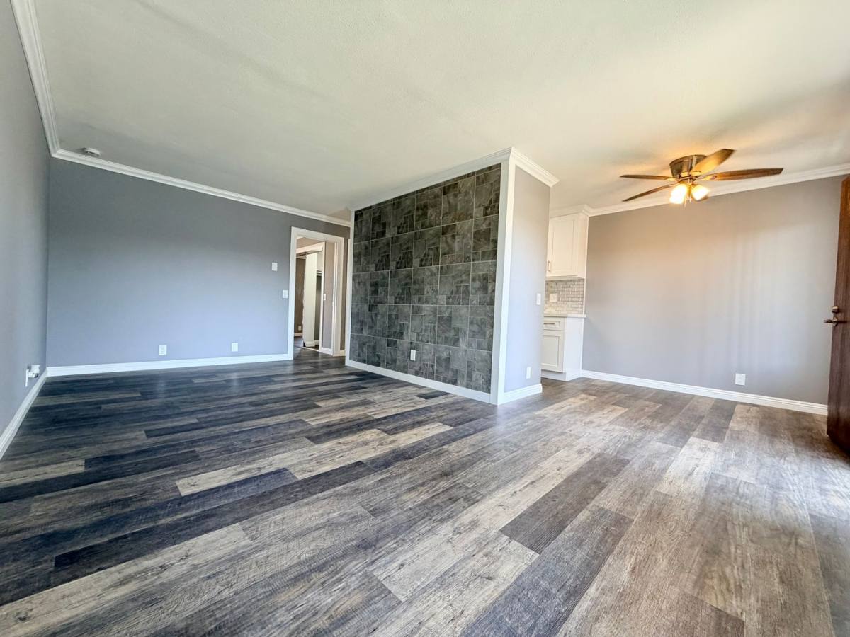 Apartment for rent at 1310 N G St, Oxnard, CA 93030