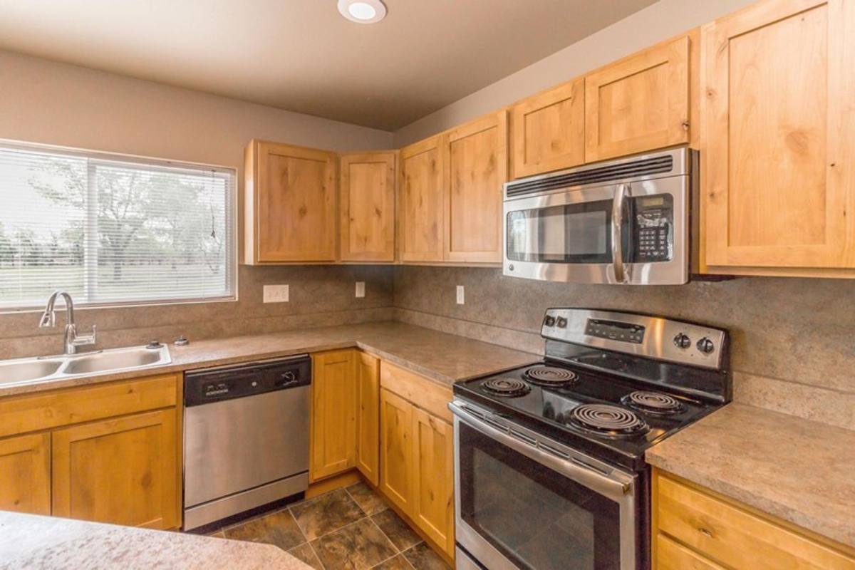 Townhouse for rent at 2051 Yellowstone Circle, Dickinson, ND 58601