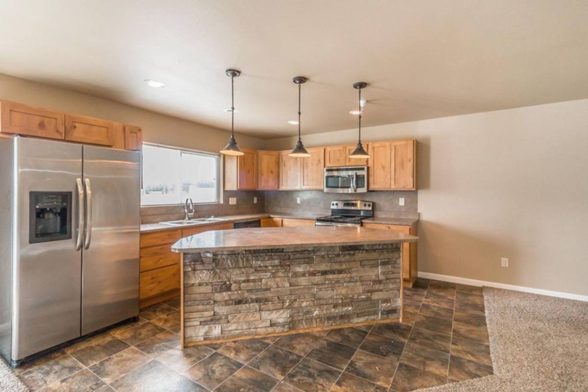 Townhouse for rent at 2051 Yellowstone Circle, Dickinson, ND 58601