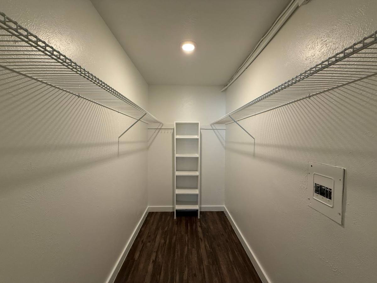 Apartment for rent at 3627 Almazan Dr, Dallas, TX 75220