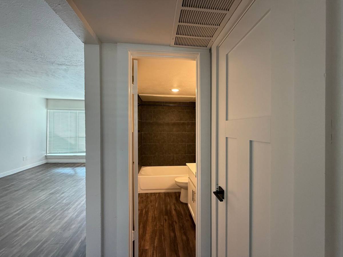 Apartment for rent at 3627 Almazan Dr, Dallas, TX 75220