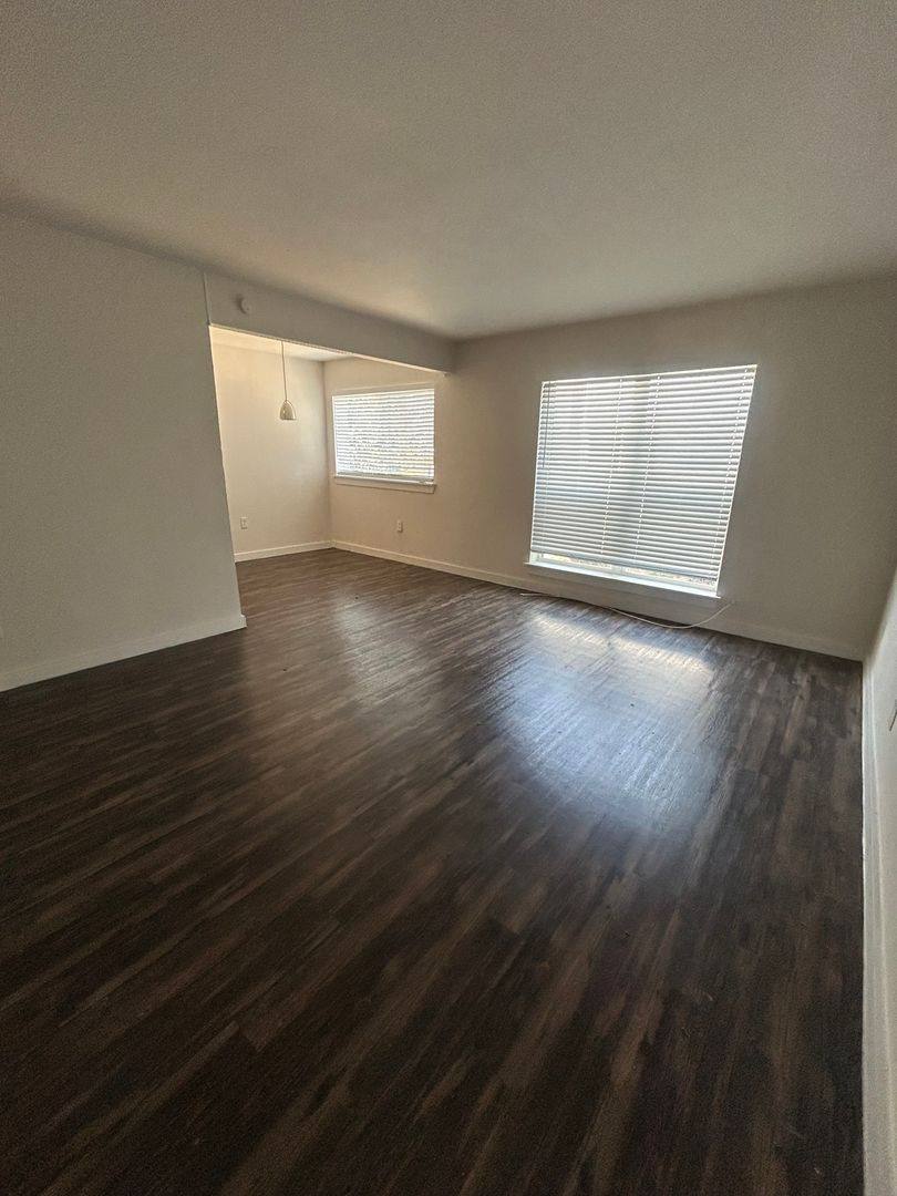 The Brioso Place, 3627 Almazan Dr, Dallas, TX 75220 - Apartment for Rent - Image 2