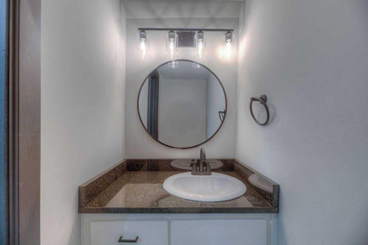 Townhouse for rent at 5214 E47th Place, Tulsa, OK 74135
