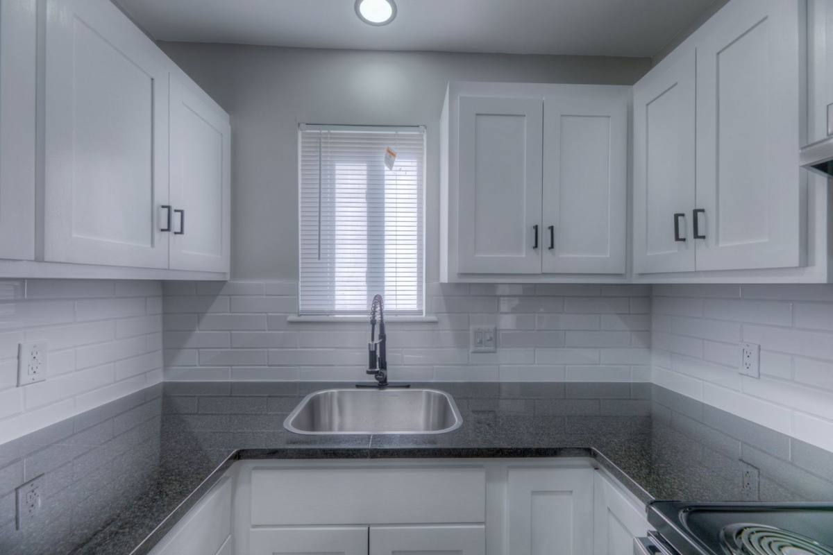 Townhouse for rent at 5214 E47th Place, Tulsa, OK 74135