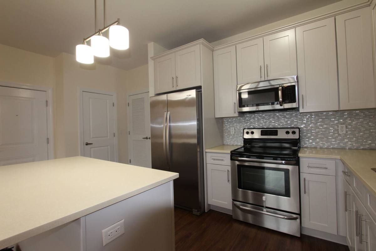 Apartment for rent at 297 Palisade Ave, Bogota, NJ 07603