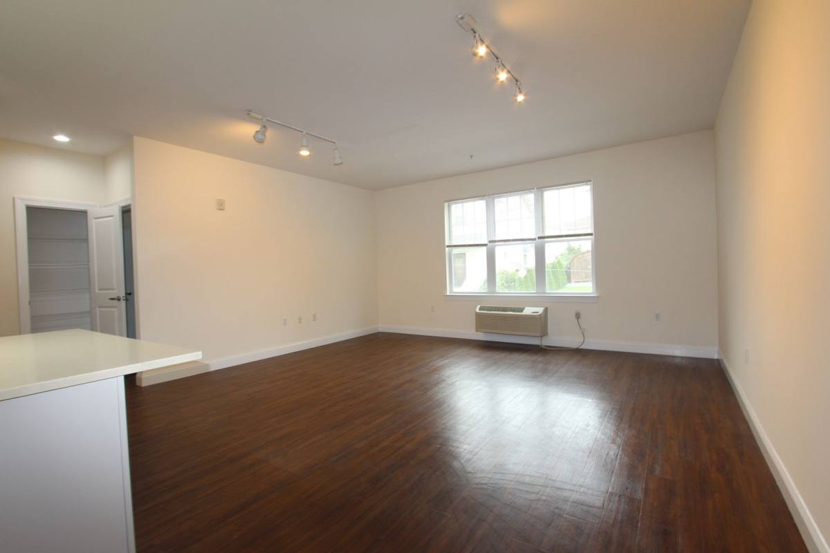 Apartment for rent at 297 Palisade Ave, Bogota, NJ 07603
