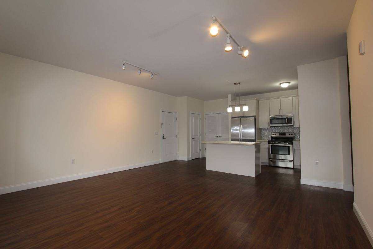 Apartment for rent at 297 Palisade Ave, Bogota, NJ 07603