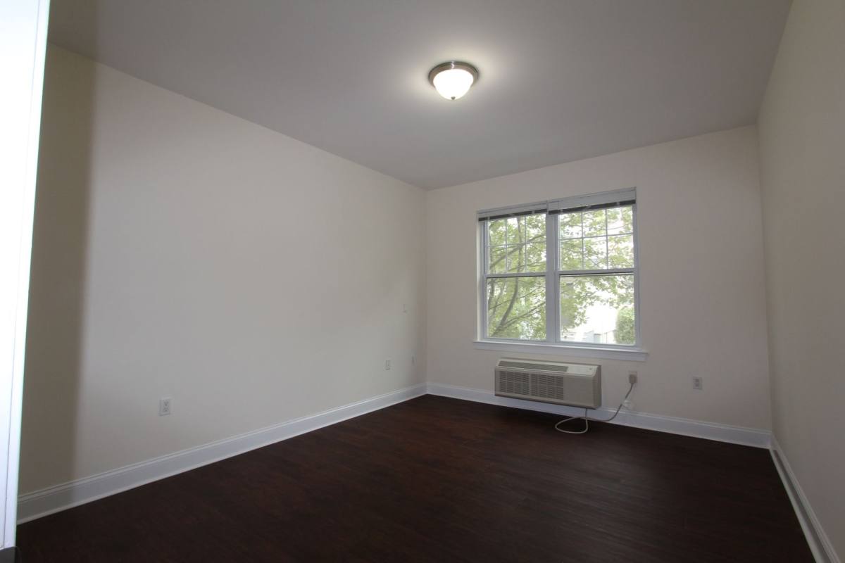 Apartment for rent at 297 Palisade Ave, Bogota, NJ 07603