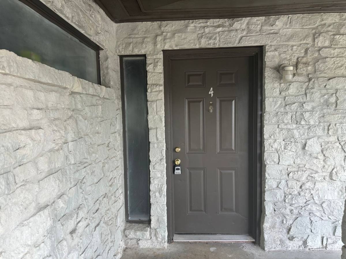 Apartment for rent at 520 Gentleman Rd, San Antonio, TX 78201