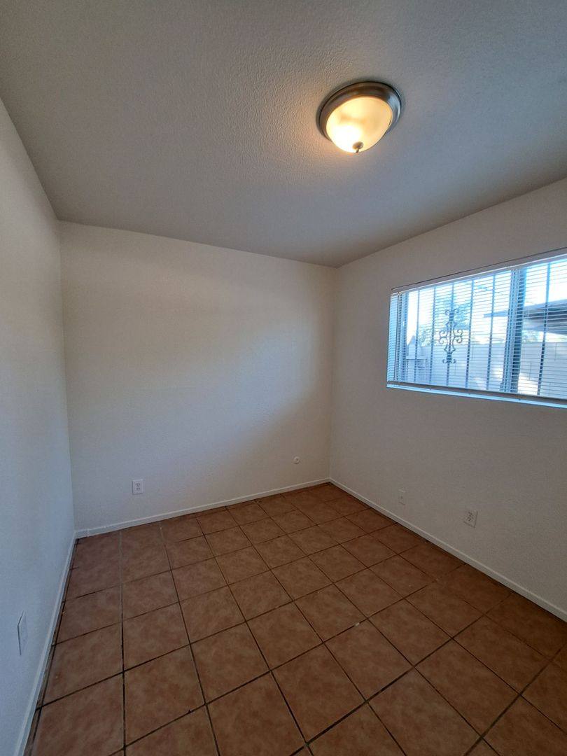 Apartment for rent at 2029 E Pontiac Way, Fresno, CA 93726