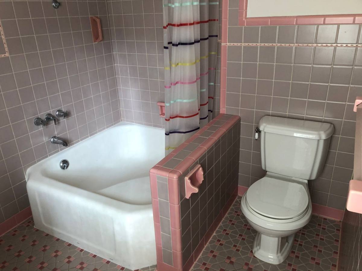 Apartment for rent at 2525 Pierce St, Hollywood, FL 33020