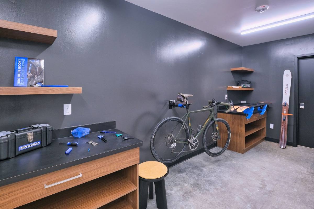 Apartment for rent at 375 Larkspur Ave, Victor, ID 83455