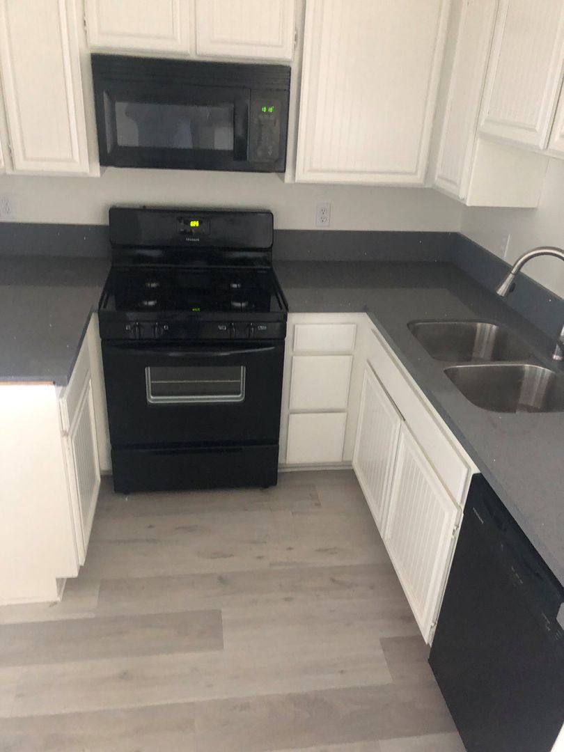 Apartment for rent at 5430 Alvern Circle, Los Angeles, CA 90045