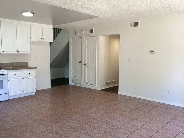 House for rent at 44745 Christie Ave, Lancaster, CA 93535