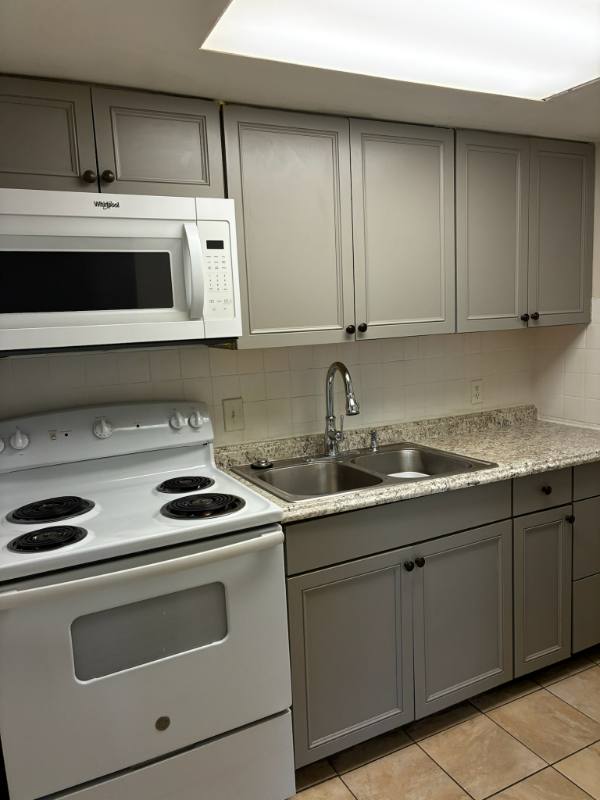 Apartment for rent at 728 Ohio Pike #10, Cincinnati, OH 45245