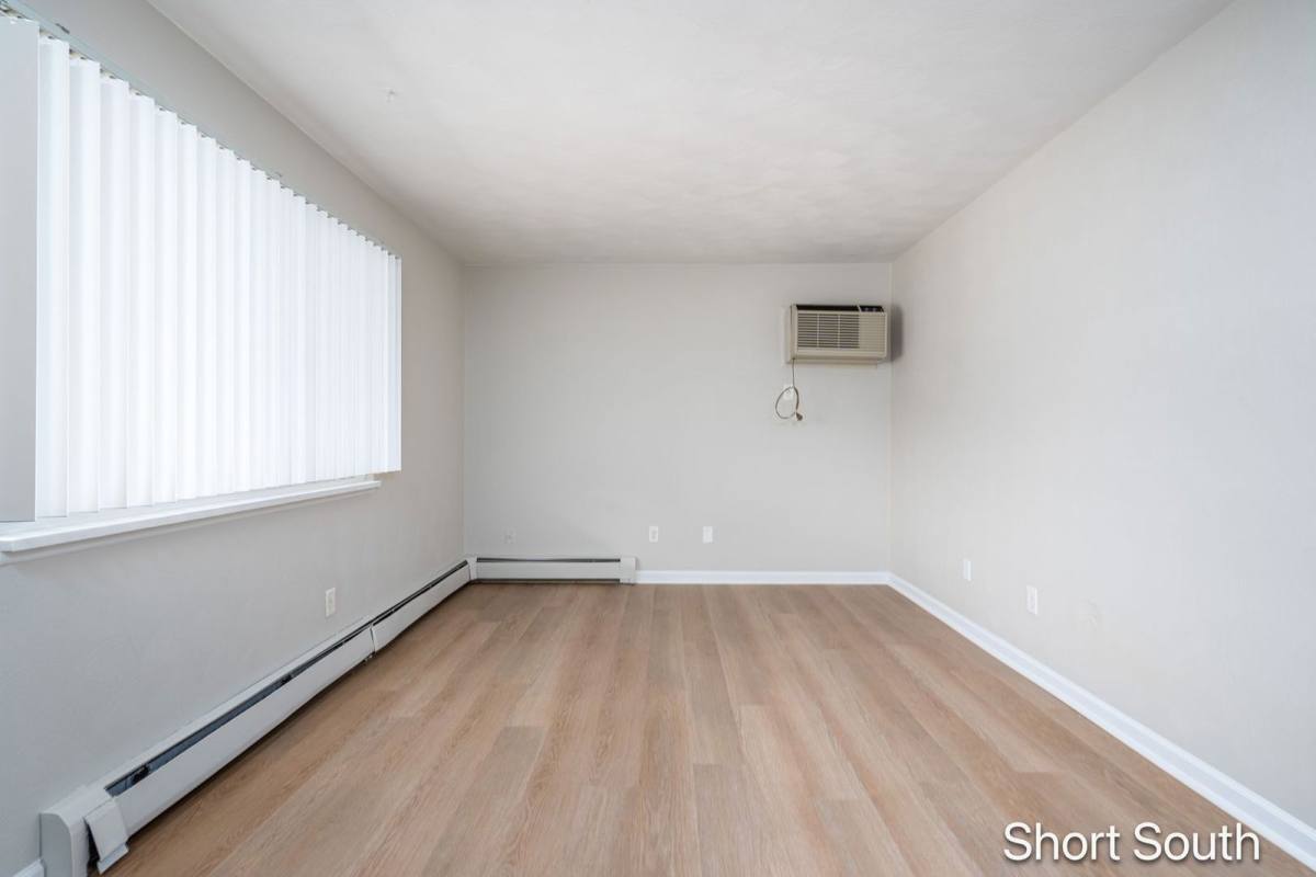 1605 Bacon Ave #7, Portage, MI 49002 - Apartment For Rent - Image 1