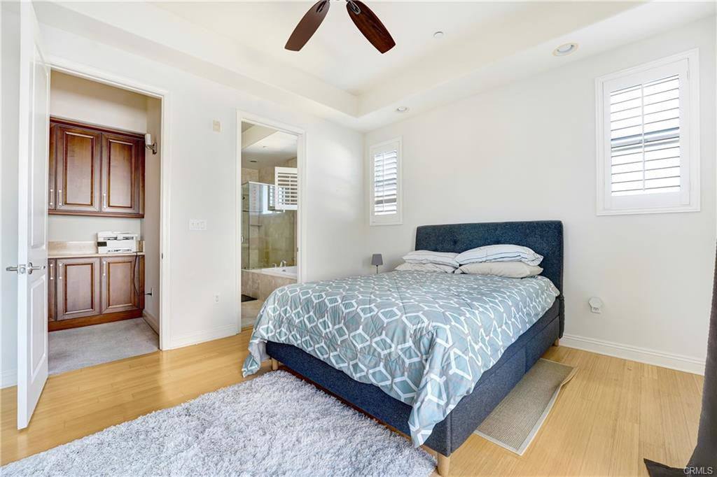 11323 Huston St #11, North Hollywood, CA 91601