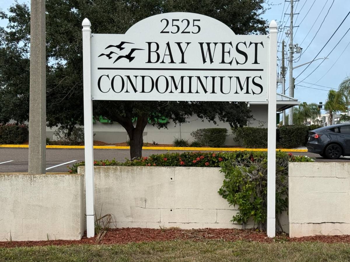 Condo for rent at 2525 W Bay Dr #2525 A25, Largo, FL 33770