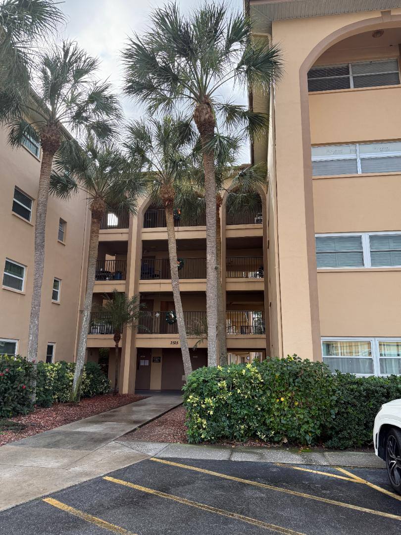 Condo for rent at 2525 W Bay Dr #2525 A25, Largo, FL 33770