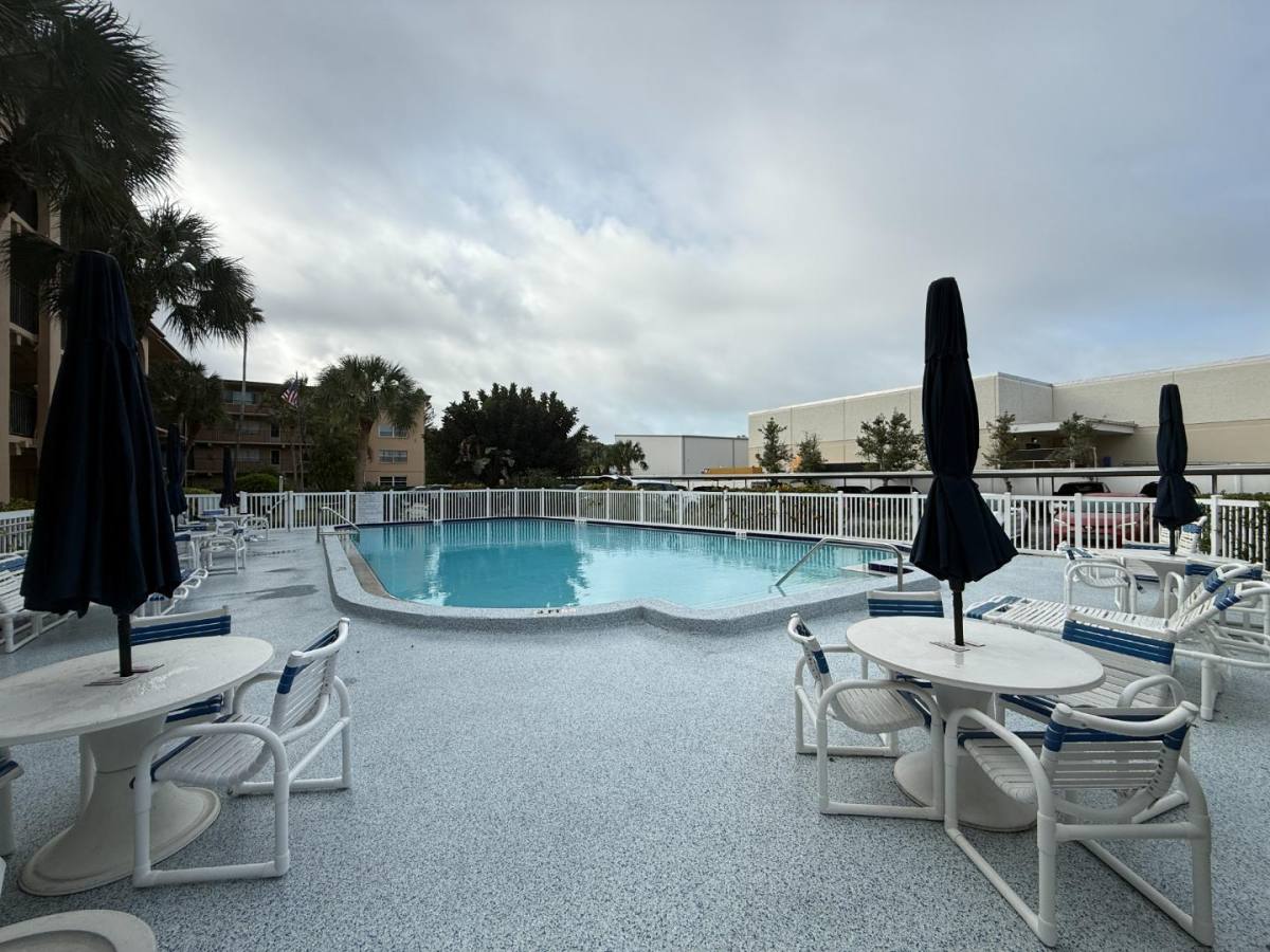 Condo for rent at 2525 W Bay Dr #2525 A25, Largo, FL 33770