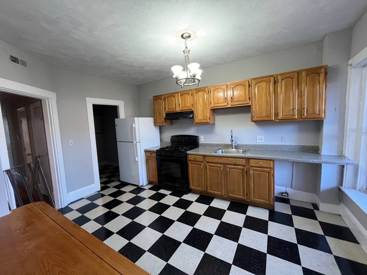 76 Florida St #2, Dorchester Center, MA 02124 - Apartment For Rent - Image 7