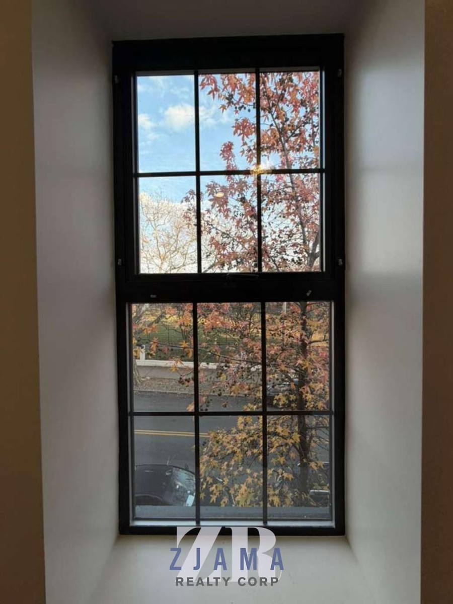 Apartment for rent at 360 Rochester Ave #3R, Brooklyn, NY 11213
