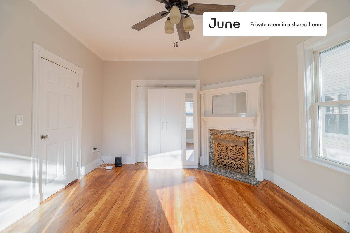 41 Brook St, Brookline, MA 02445