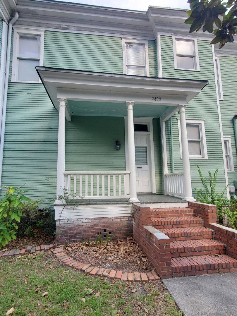 House for rent at 2402 Lincoln St, Savannah, GA 31401
